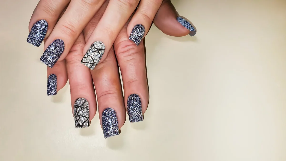 Nail Extensions & Art